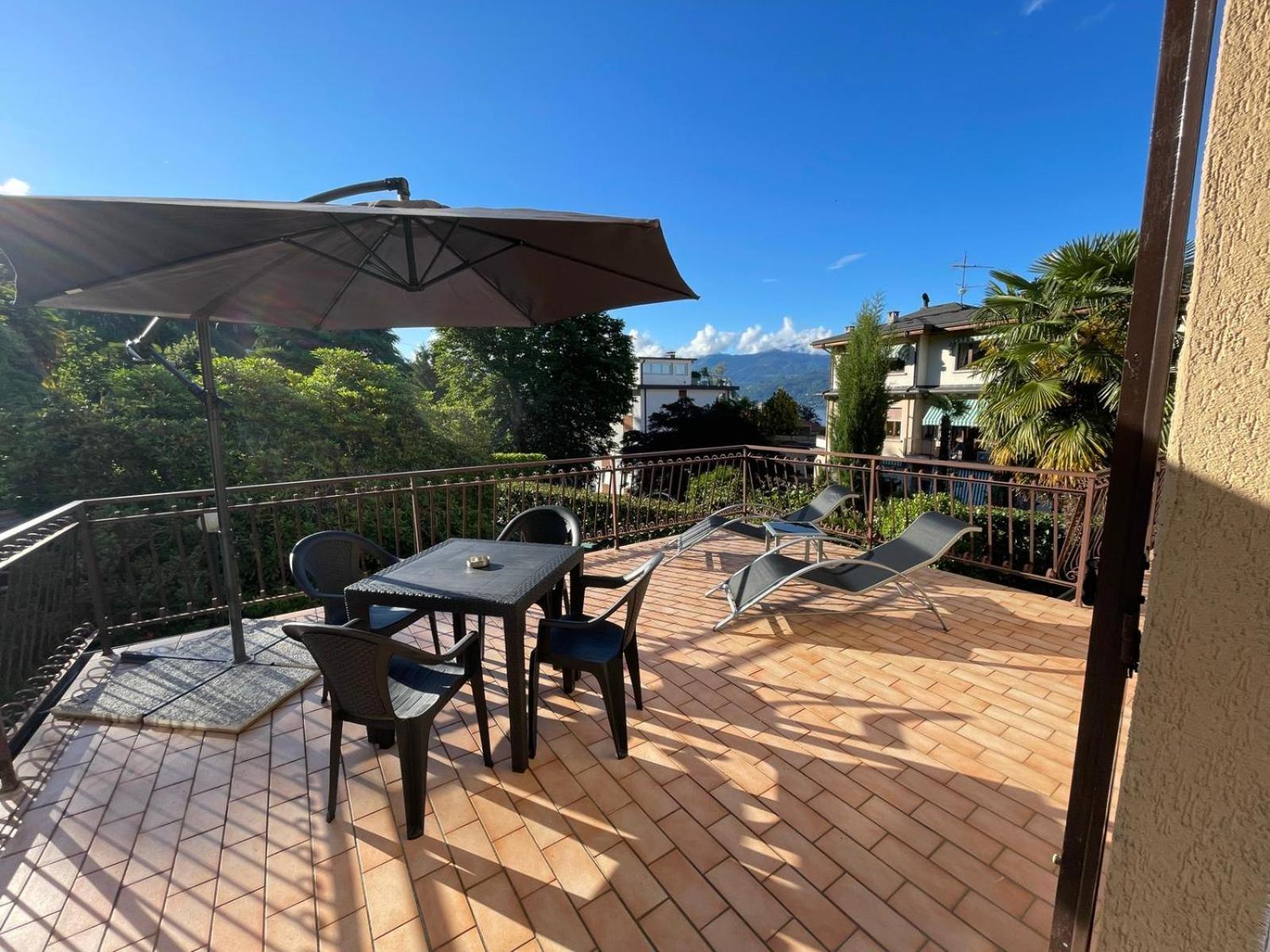 Villa Vittoria Stresa Esterno foto